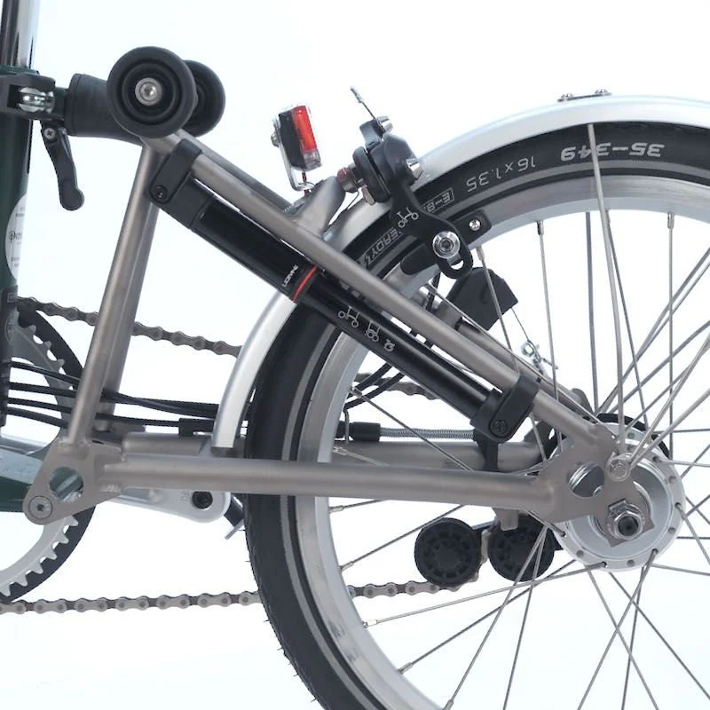 Brompton Pump Lezyne (new style) with mounting bracket - Image 3