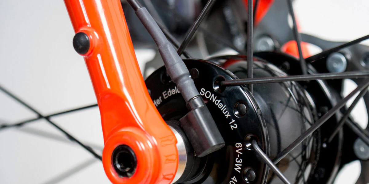 Schmidt SON Edelux II LED Headlight with Coaxial Connector - Image 2